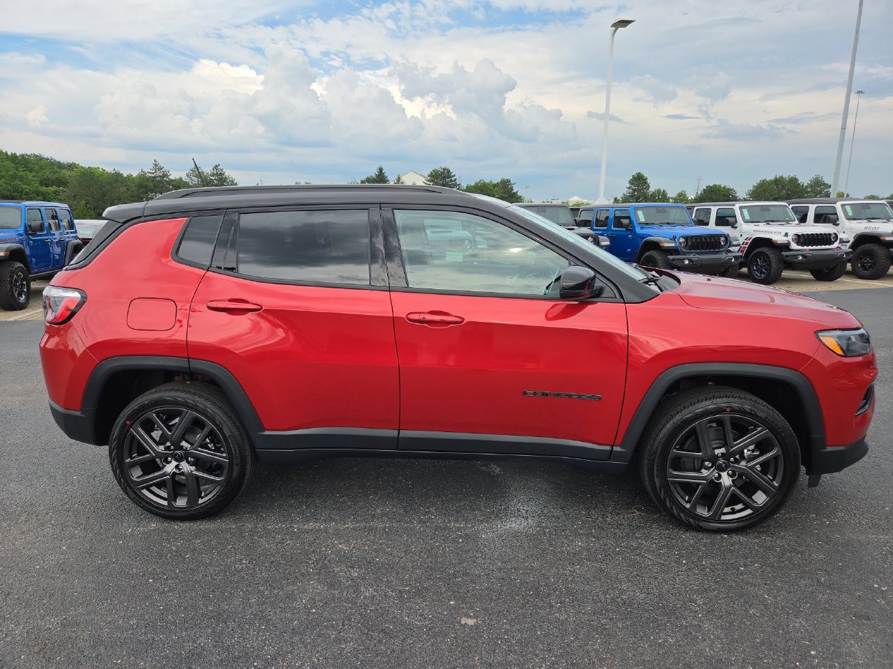 New 2026 Jeep Compass Limited w/ Sun, Sound & Navigation Group AWD/4WD image 8