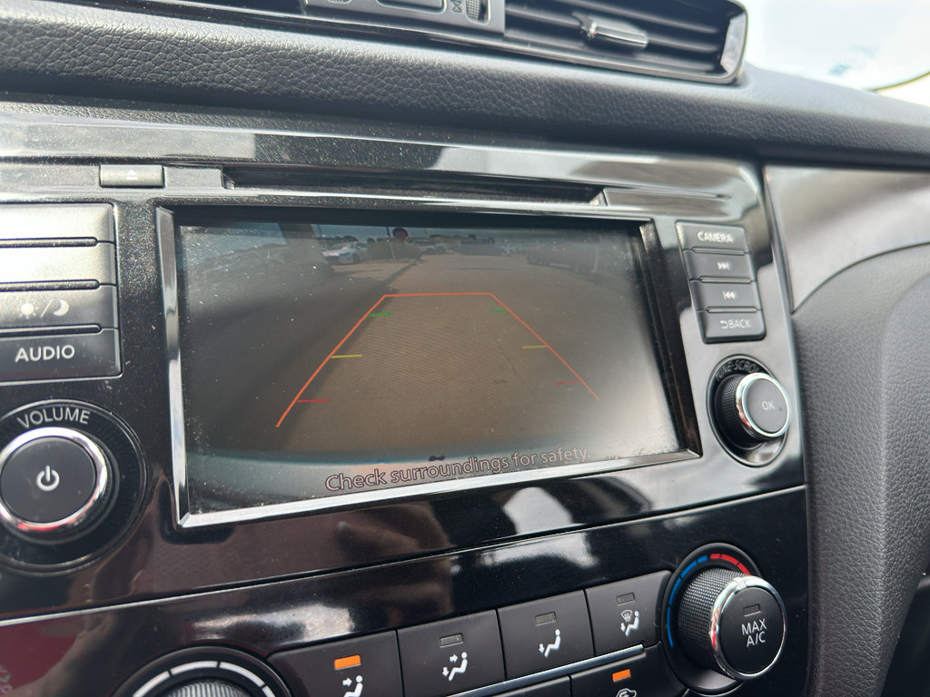 Used 2020 Nissan Rogue Sport S FWD image 19