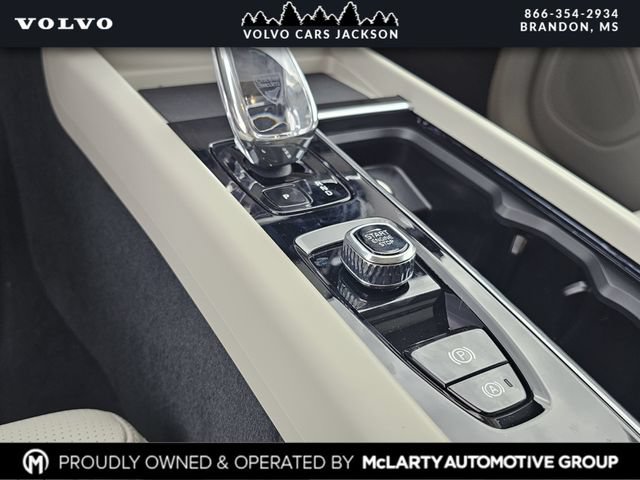 New 2026 Volvo XC60 T8 Ultra w/ Protection Package Premier AWD/4WD image 20
