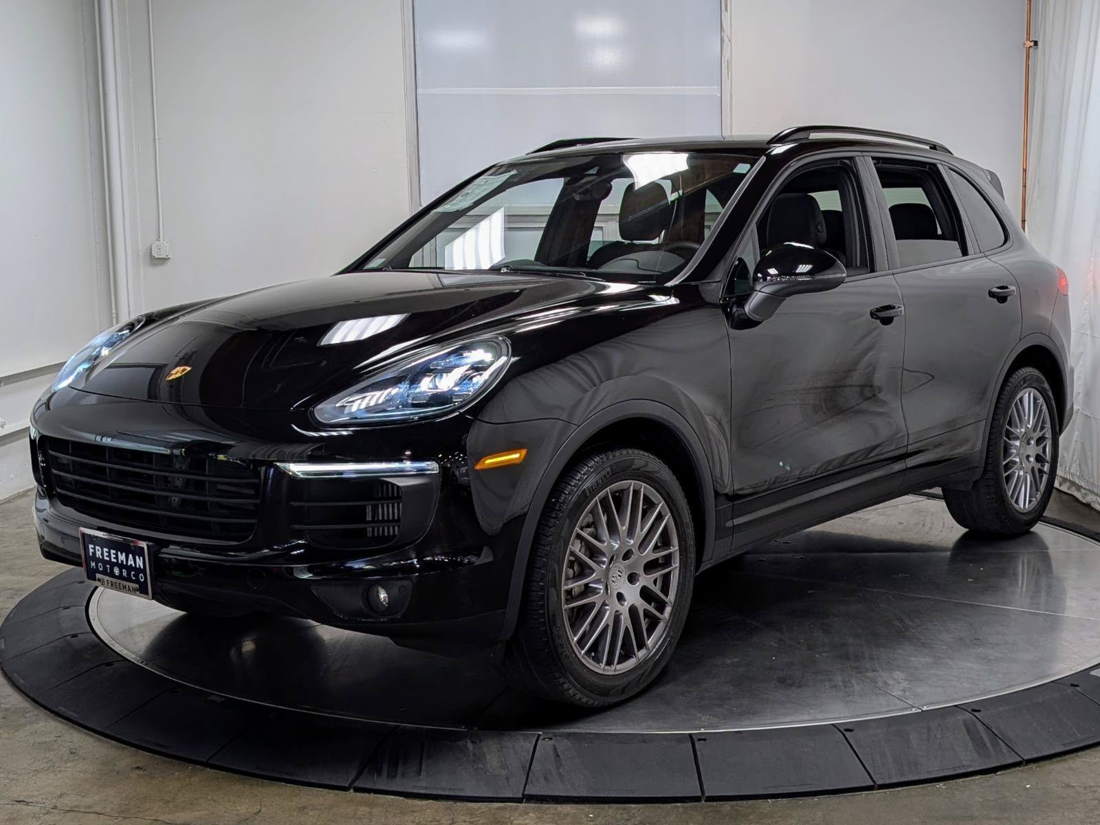 Used 2018 Porsche Cayenne S AWD/4WD image 4