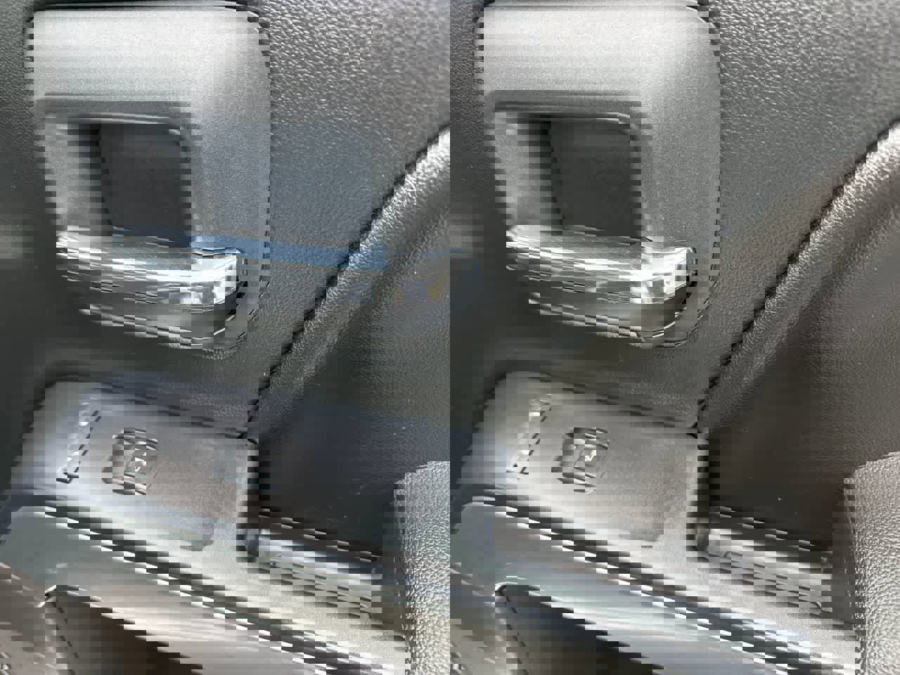 Used 2016 Chevrolet Silverado 2500 LT w/ LT Convenience Package image 26