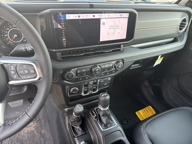 New 2026 Jeep Wrangler Unlimited Sahara AWD/4WD image 22