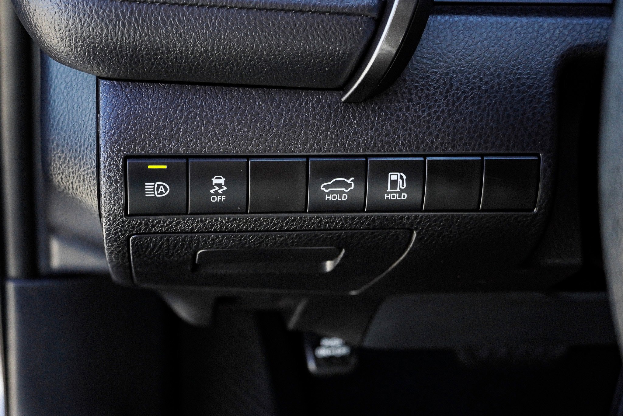 Used 2021 Toyota Camry LE FWD image 18