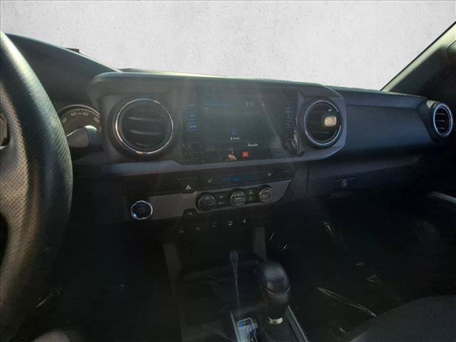 Used 2017 Toyota Tacoma TRD Sport RWD image 15