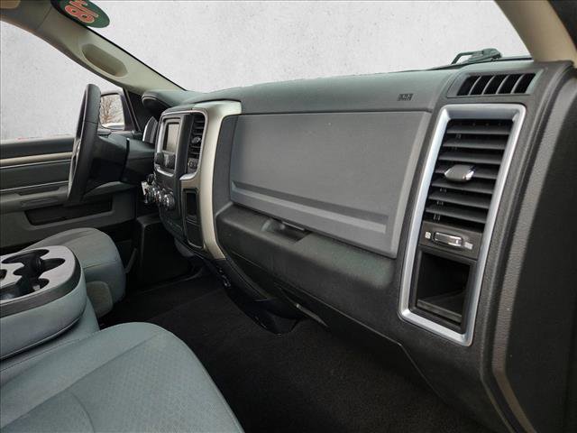 Used 2018 RAM 1500 Classic SLT image 24