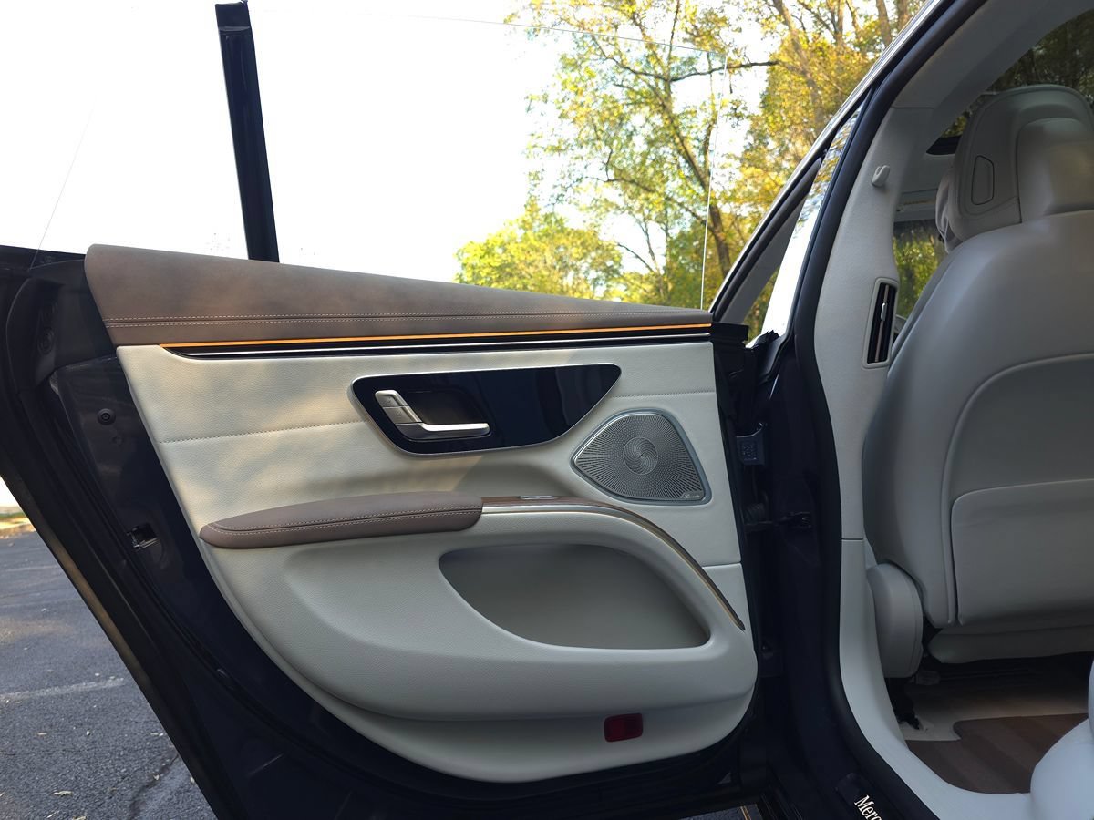 Used 2023 Mercedes-Benz EQS 580 4MATIC Sedan image 27