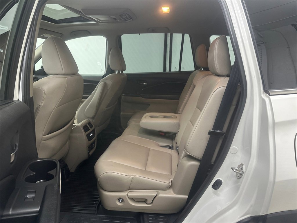 Used 2018 Honda Pilot Touring image 23