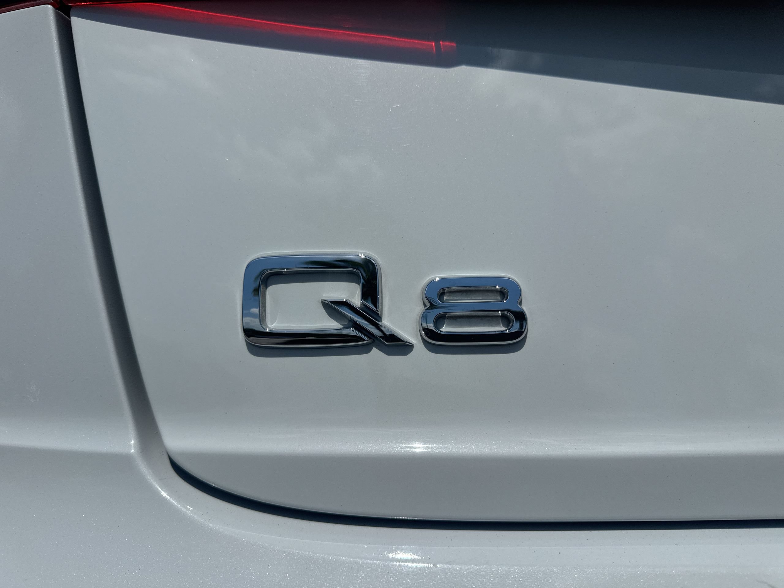 Used 2019 Audi Q8 Premium Plus w/ Premium Plus AWD/4WD image 11