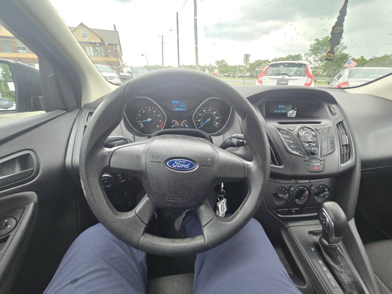 Used 2014 Ford Focus S FWD image 31