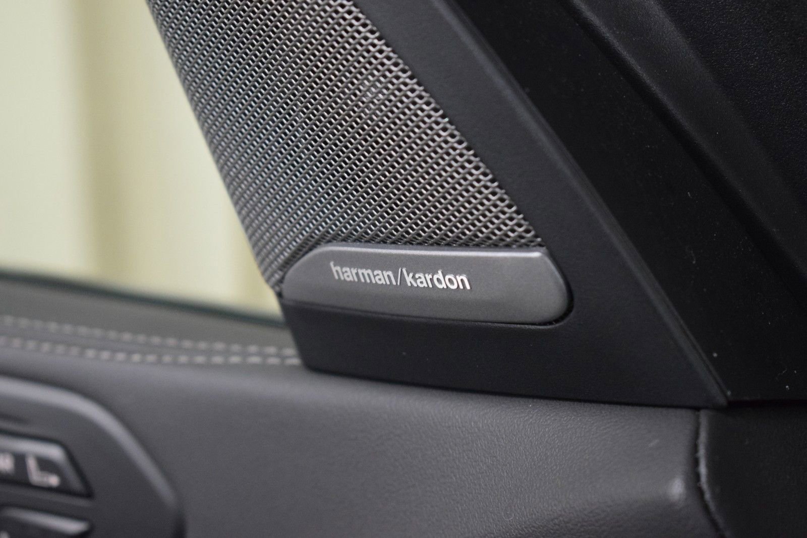 Used 2026 BMW X7 M60i image 40