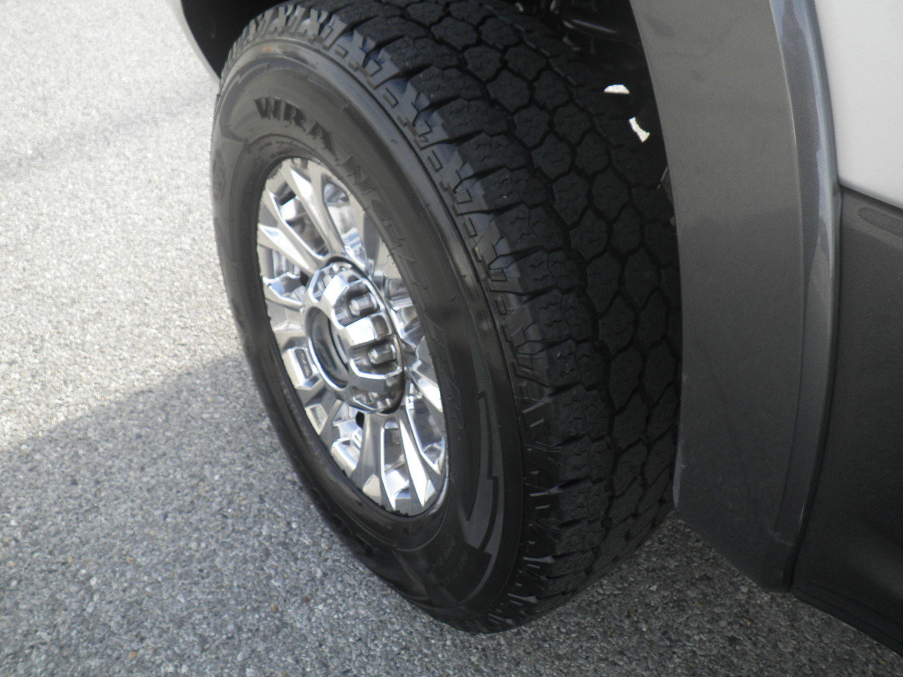 Used 2017 Ford F350 Lariat w/ Lariat Ultimate Package image 14