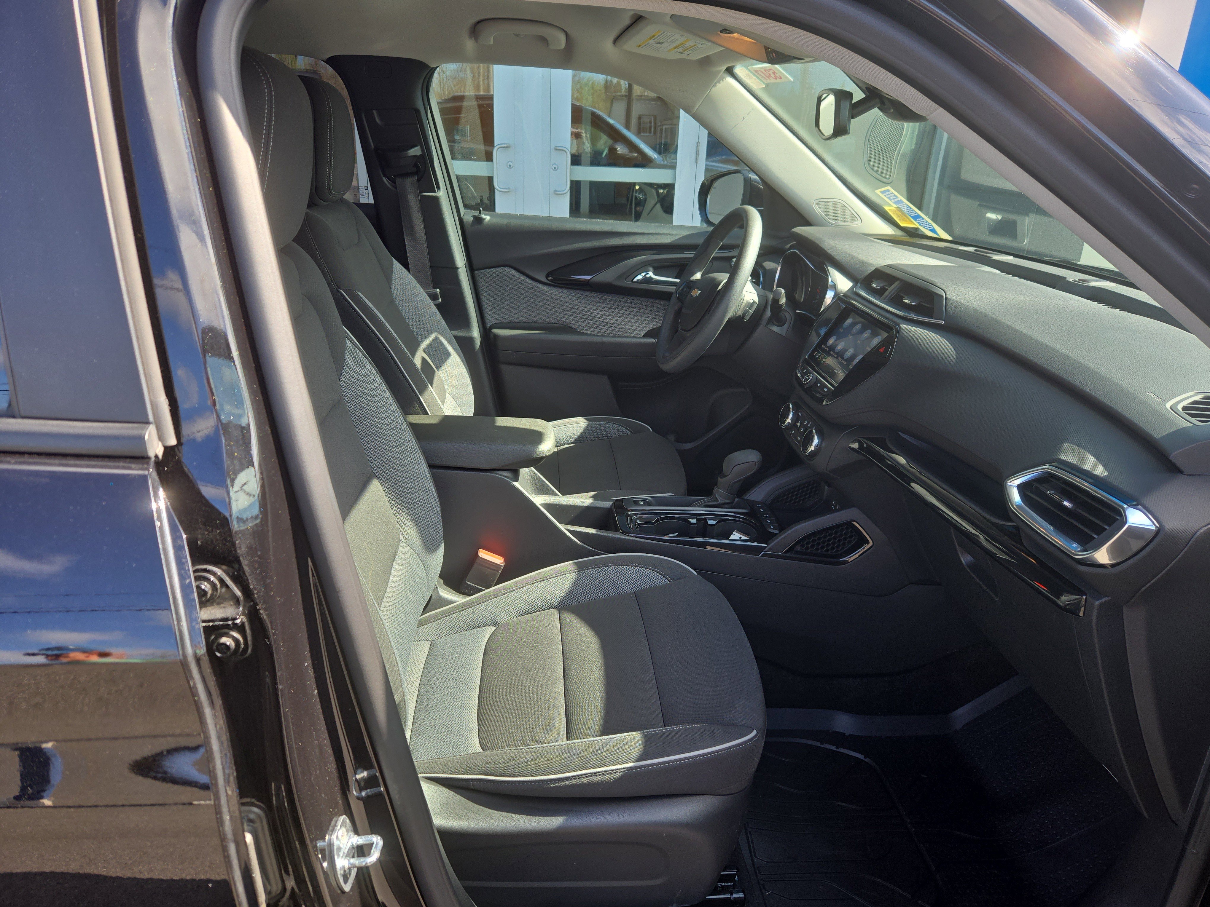 Certified 2023 Chevrolet TrailBlazer LT w/ Convenience Package AWD/4WD image 18