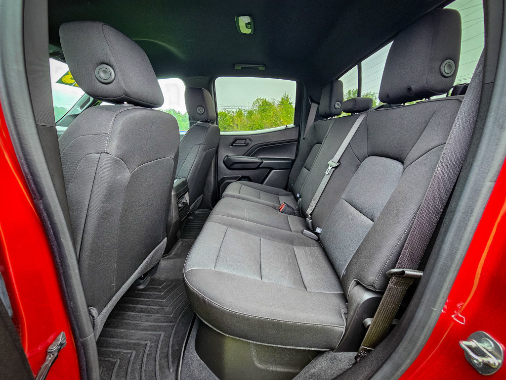 Used 2023 Chevrolet Colorado Trail Boss AWD/4WD image 32