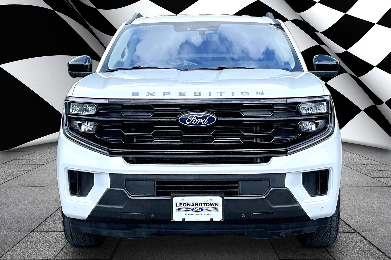 Used 2025 Ford Expedition Max Active RWD image 3