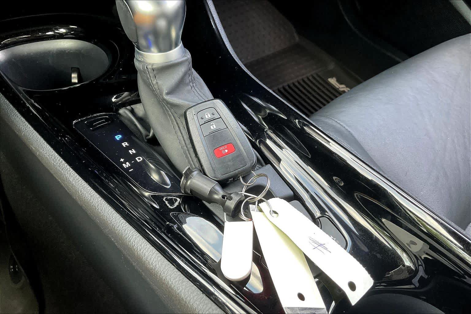 Used 2019 Toyota C-HR Limited FWD image 14
