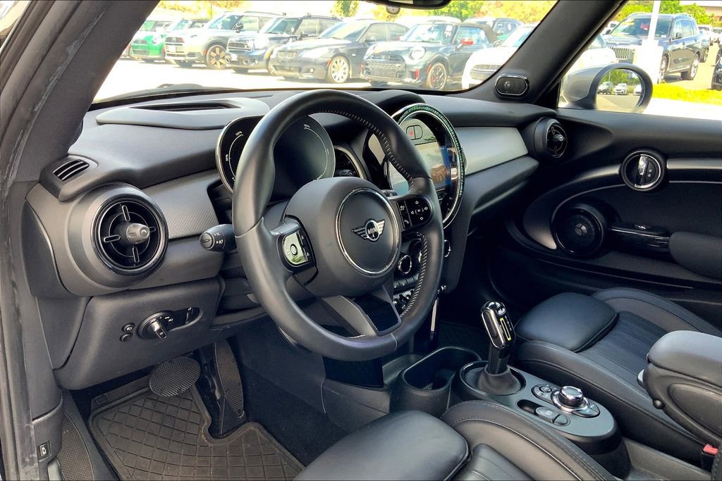 Certified 2024 MINI Cooper SE image 14