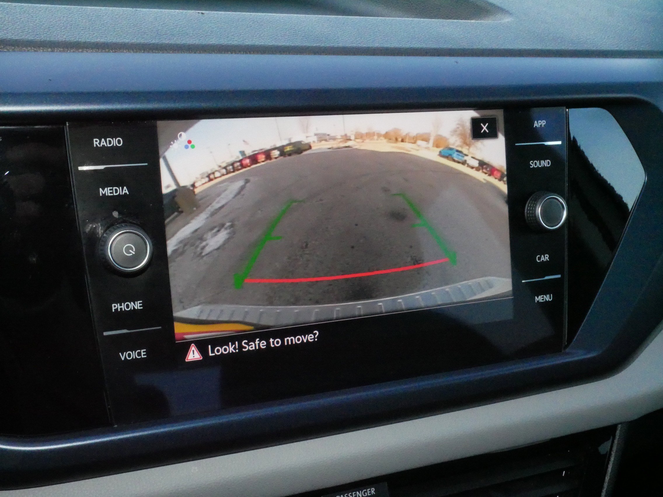 Certified 2023 Volkswagen Taos SE w/ Panoramic Sunroof Package image 30