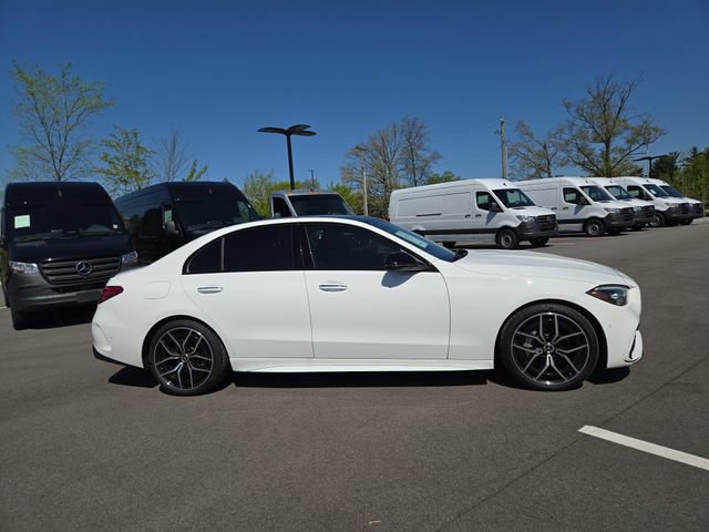 Used 2024 Mercedes-Benz C 300 4MATIC Sedan image 3