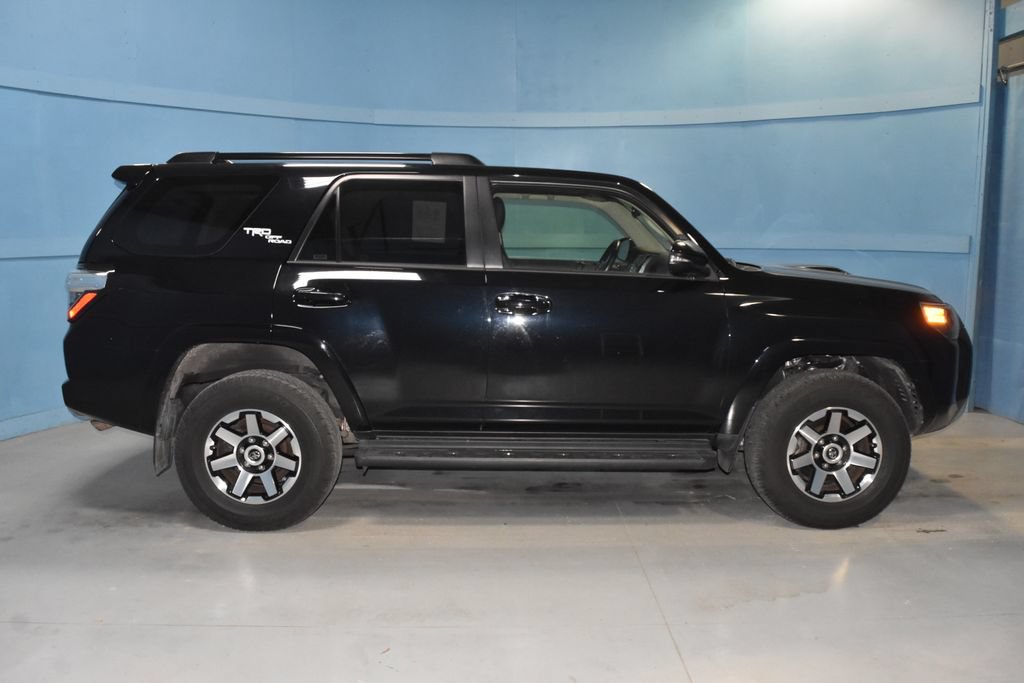 Used 2024 Toyota 4Runner TRD Off-Road Premium AWD/4WD image 24