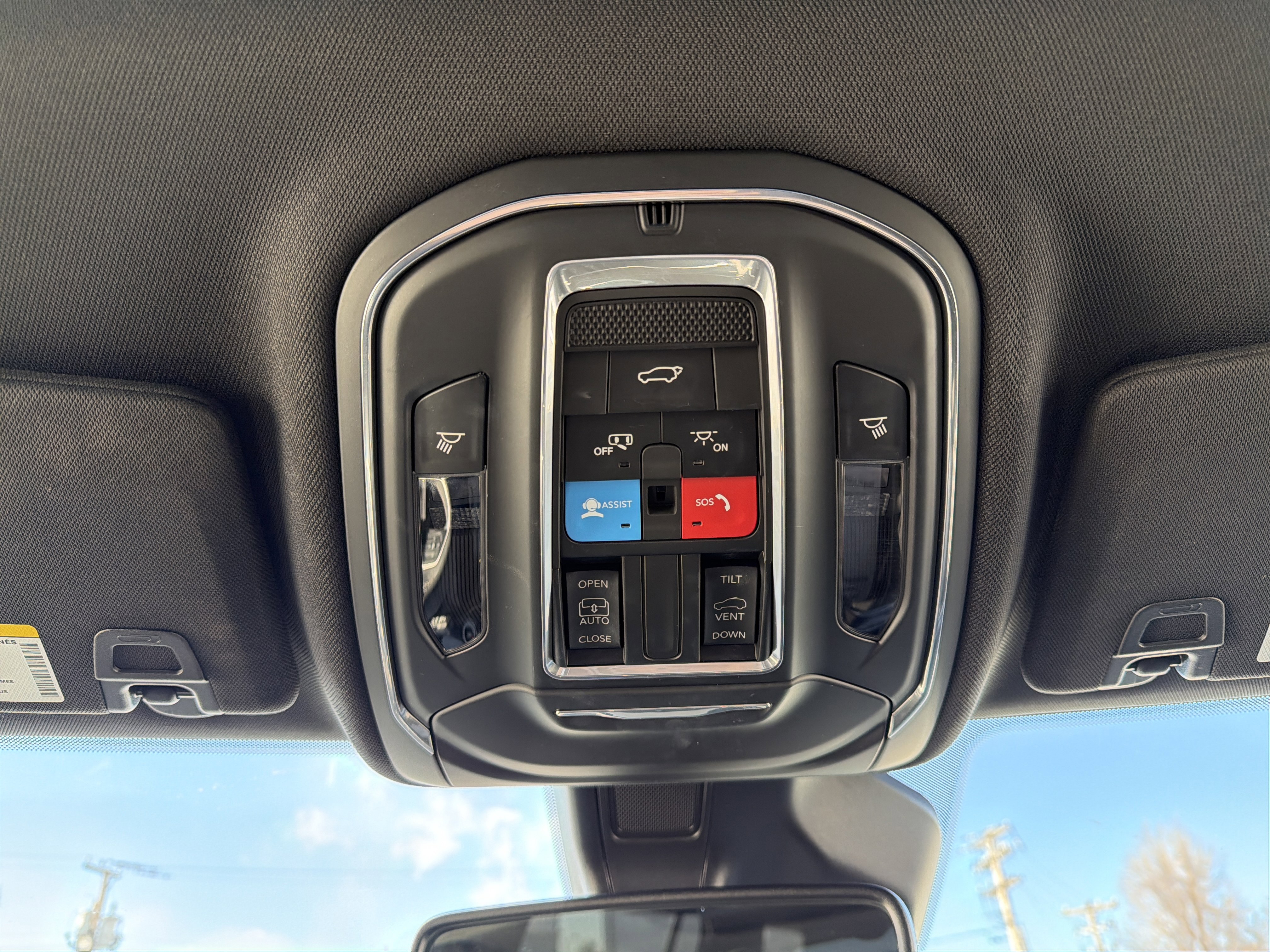 Used 2023 Jeep Grand Cherokee L Laredo image 18