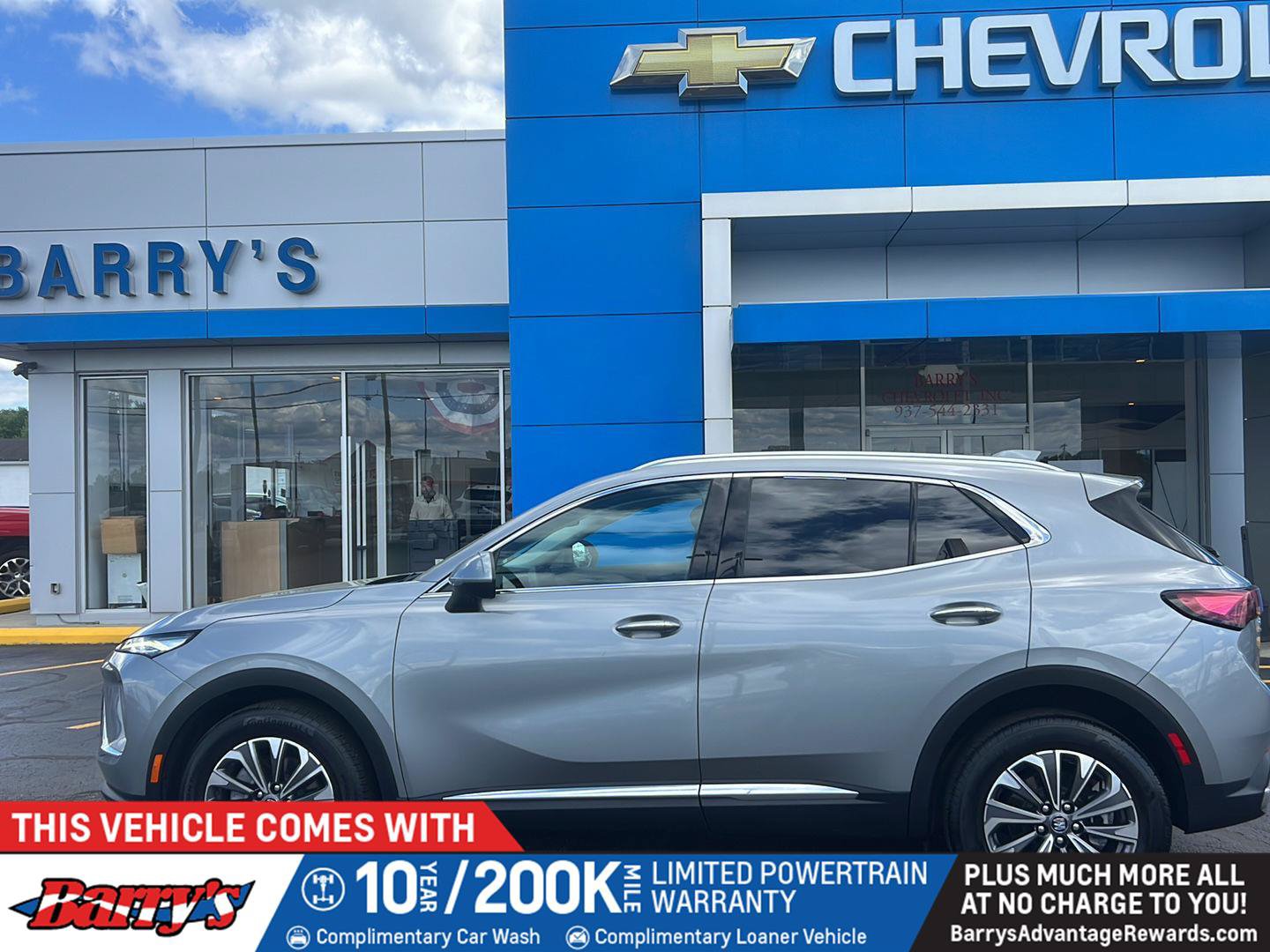 Used 2025 Buick Envision Preferred AWD/4WD image 1