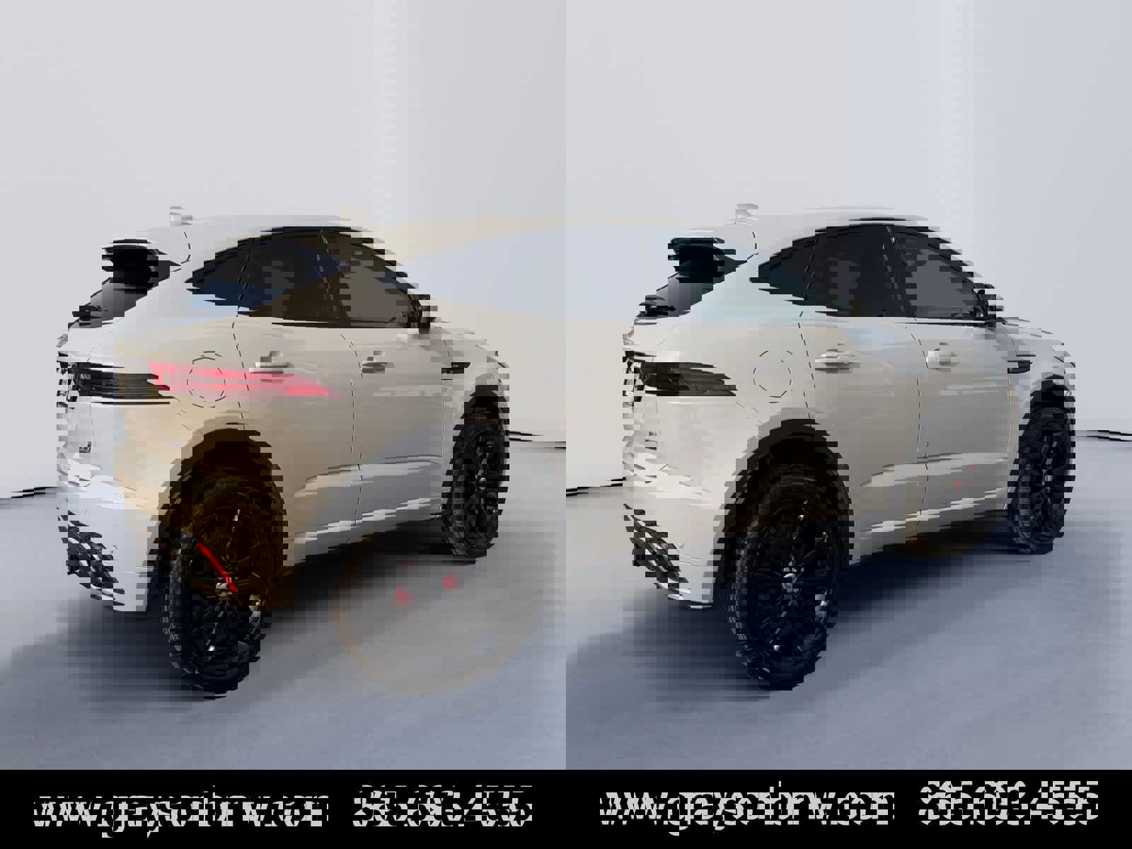 Used 2019 Jaguar E-PACE R-Dynamic HSE image 3