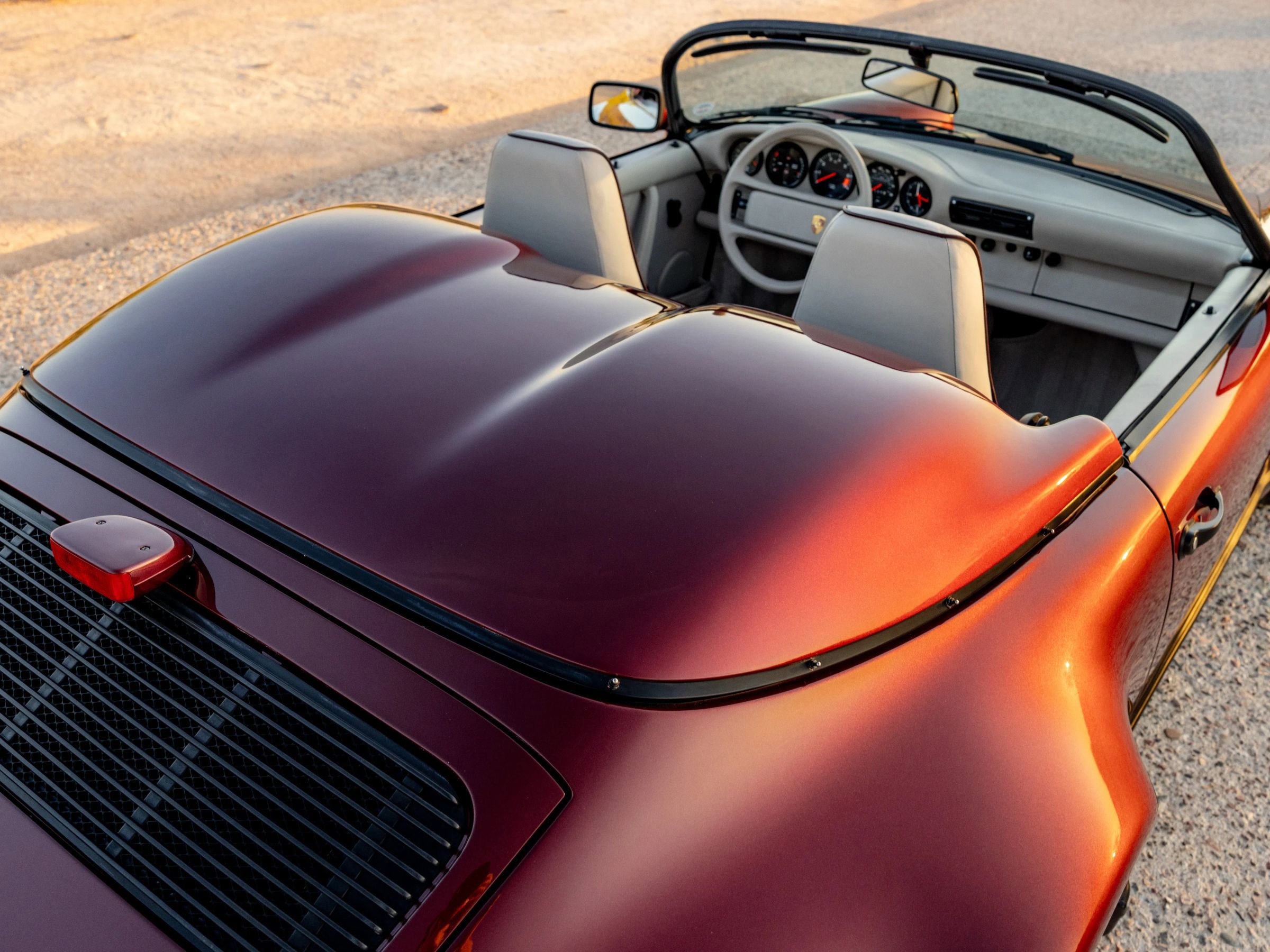 Used 1989 Porsche 911 Carrera RWD image 36