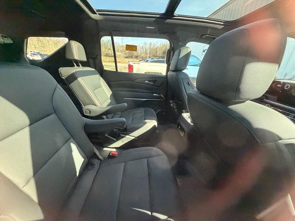 Used 2024 Chevrolet Traverse Z71 w/ Enhanced Driving Package image 15