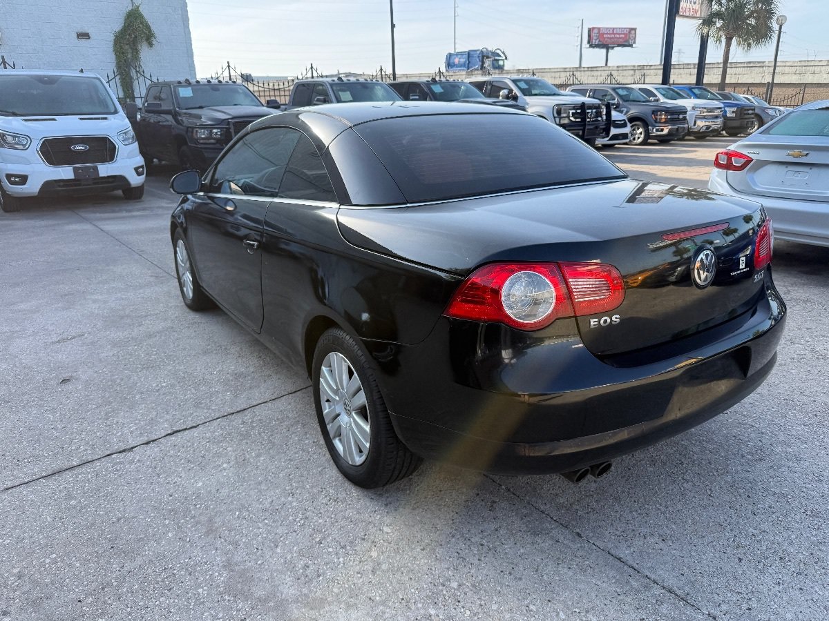 Used 2008 Volkswagen Eos Komfort FWD image 6