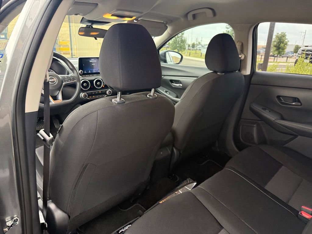 Used 2025 Nissan Sentra SV FWD image 9