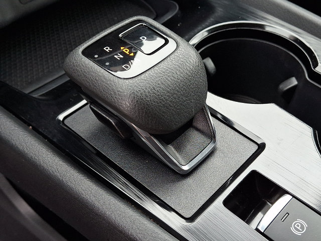 Used 2025 Nissan Rogue SV AWD/4WD image 15