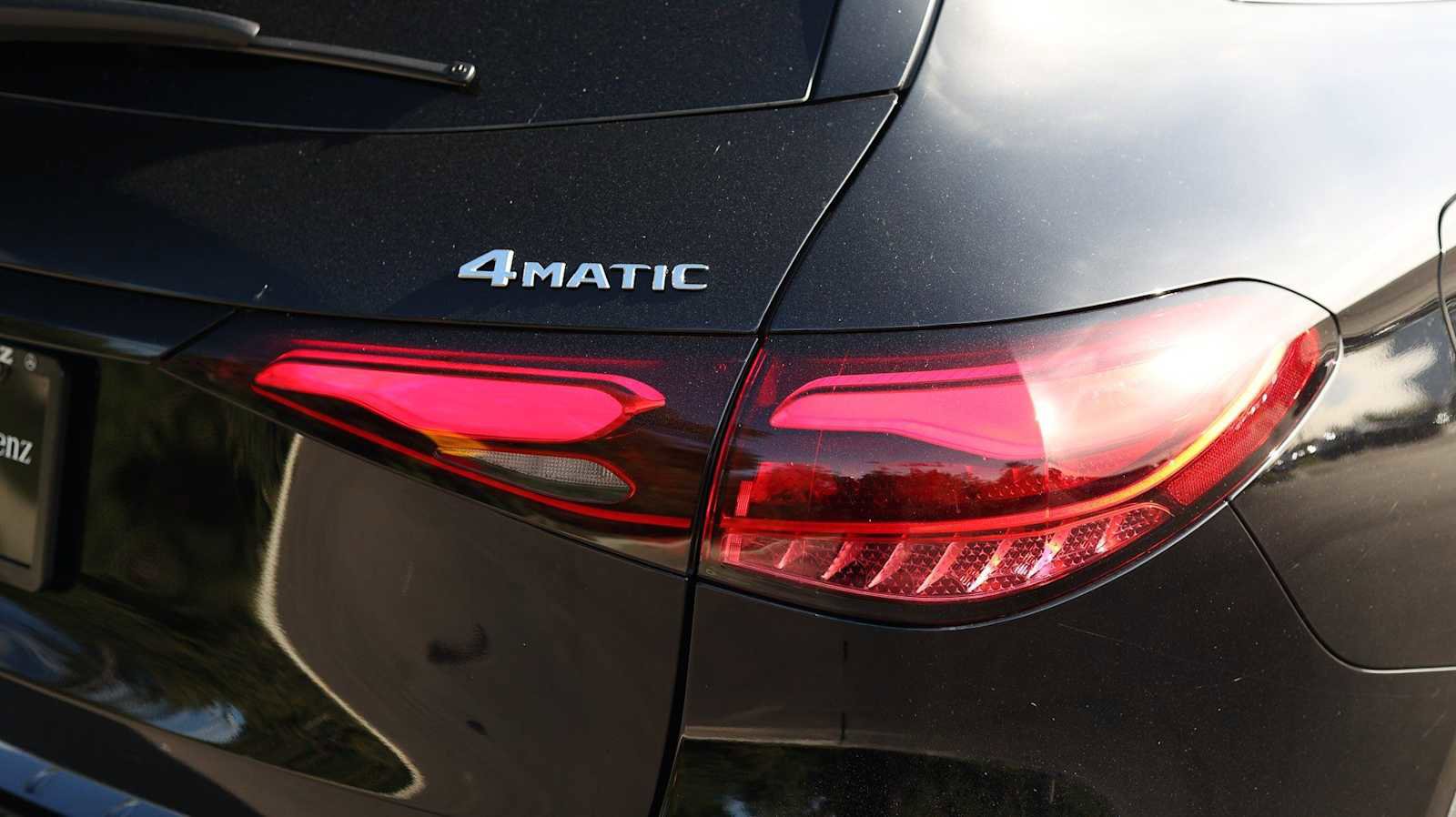 Used 2026 Mercedes-Benz GLC 300 4MATIC image 11