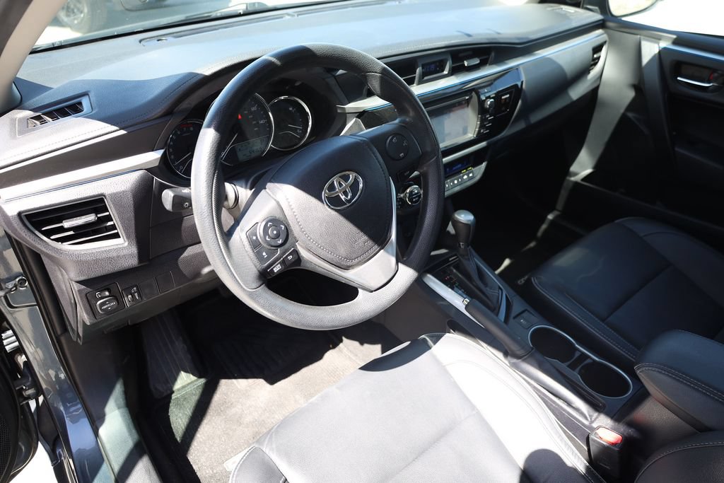 Used 2014 Toyota Corolla LE Premium w/ Driver Convenience Package FWD image 12