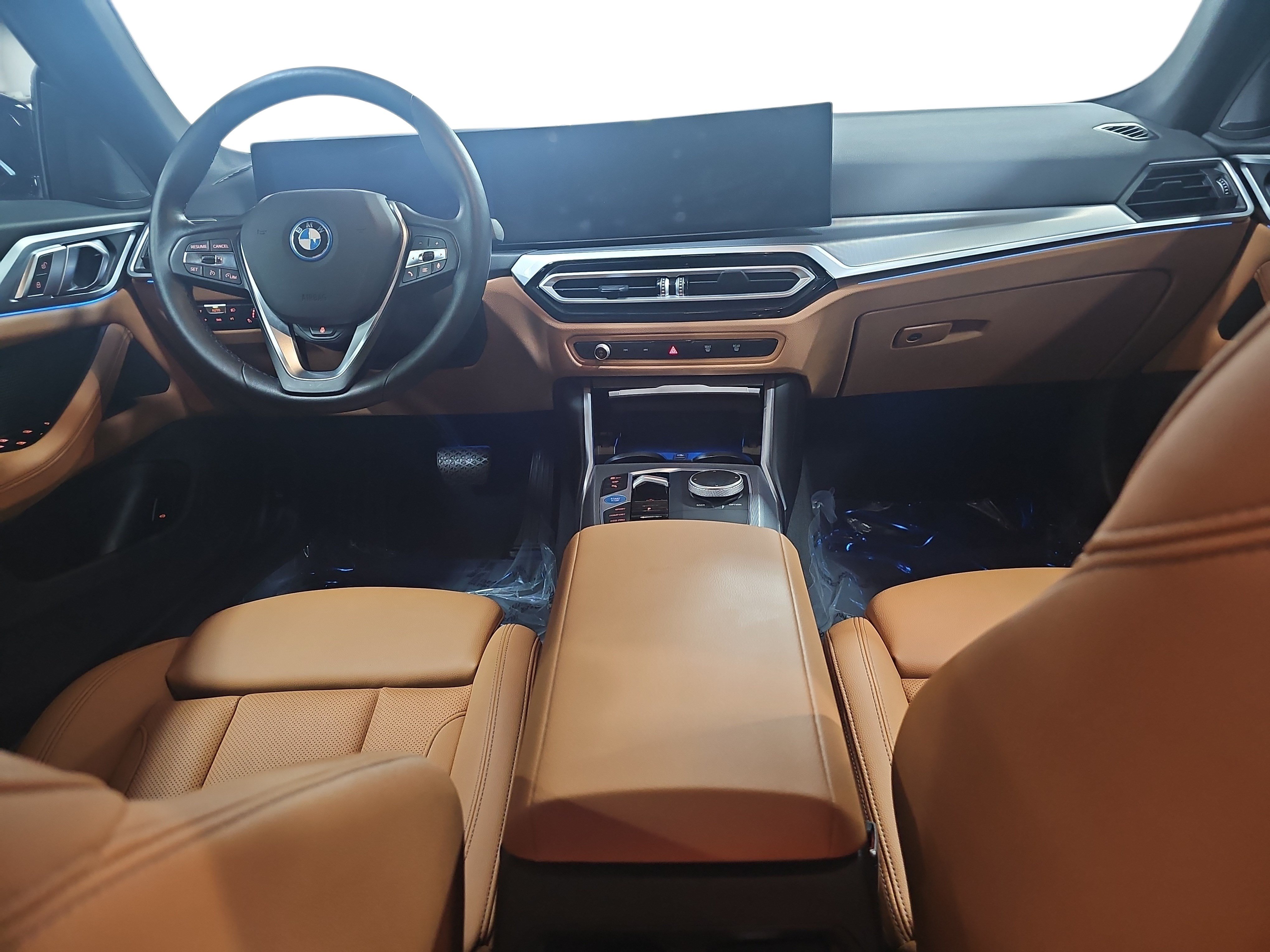 Used 2023 BMW i4 eDrive35 w/ Premium Package RWD image 10
