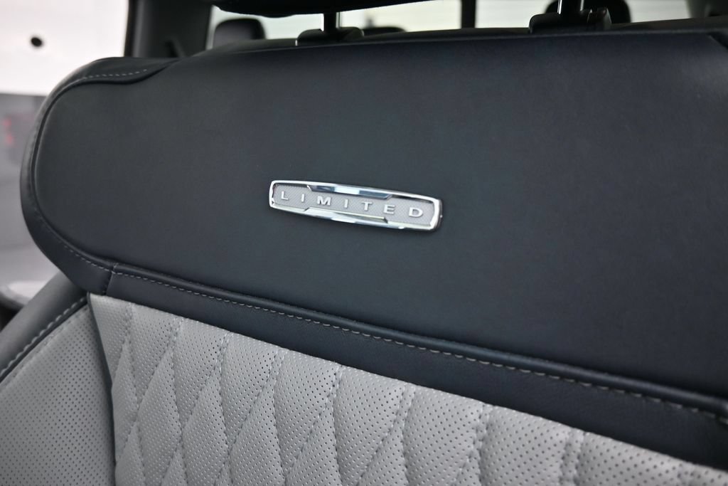 Used 2023 Ford F250 Limited AWD/4WD image 27