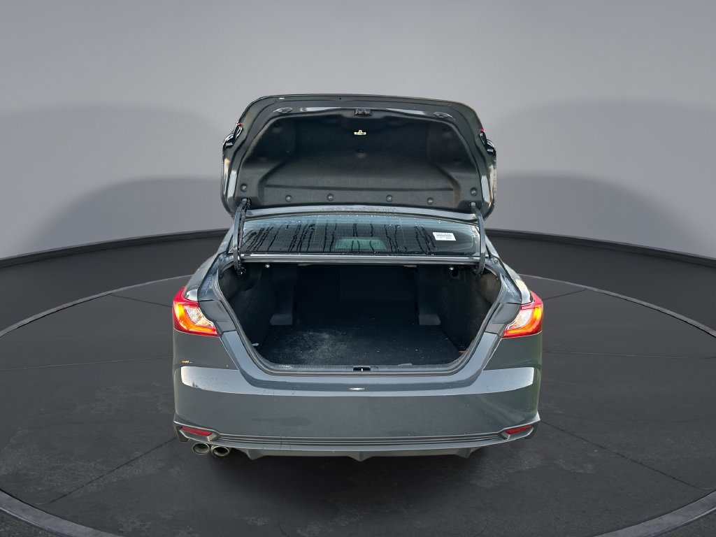 Used 2026 Toyota Camry SE FWD image 31