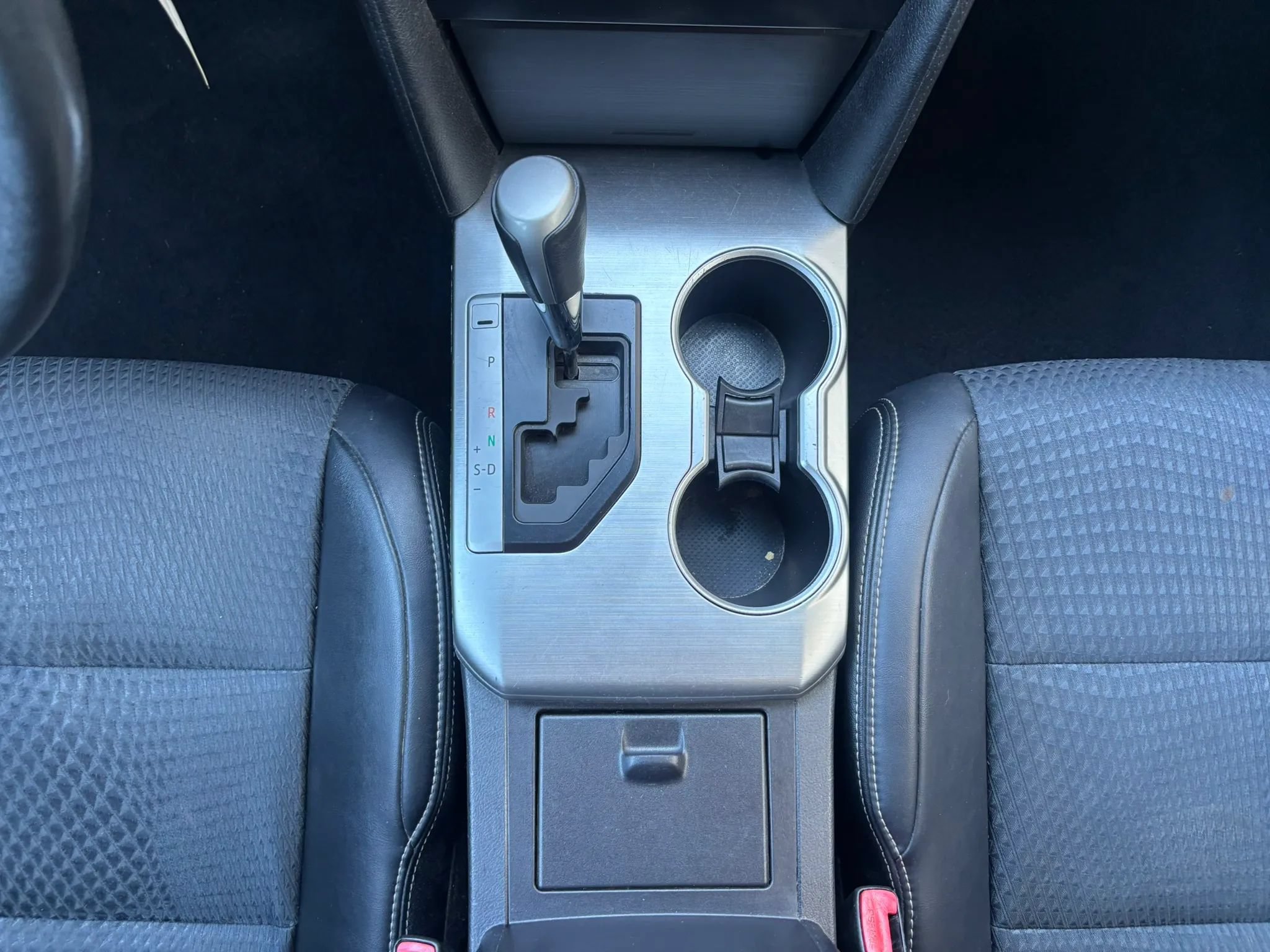 Used 2014 Toyota Camry SE w/ Fleet Convenience Package FWD image 20