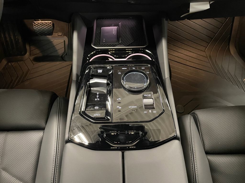 New 2026 BMW 530i xDrive image 11