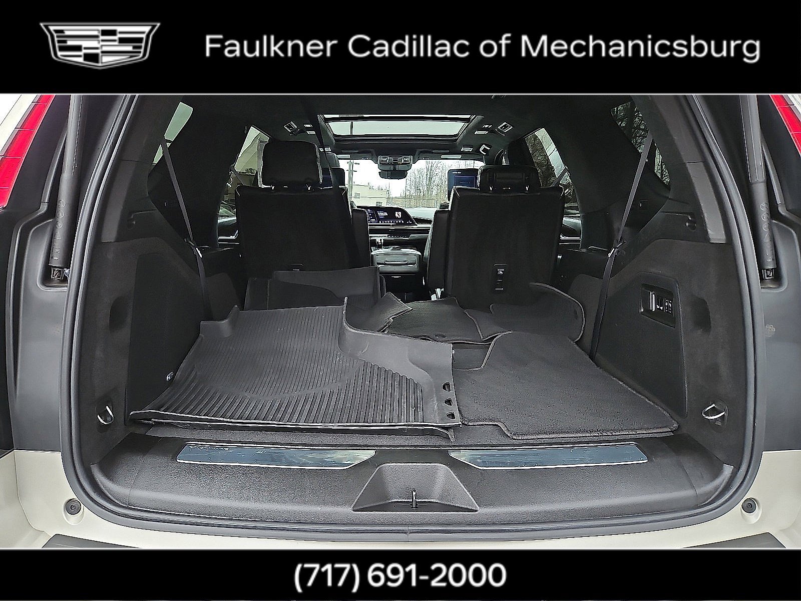 Certified 2024 Cadillac Escalade Sport Platinum w/ LPO, ONYX Package AWD/4WD image 32