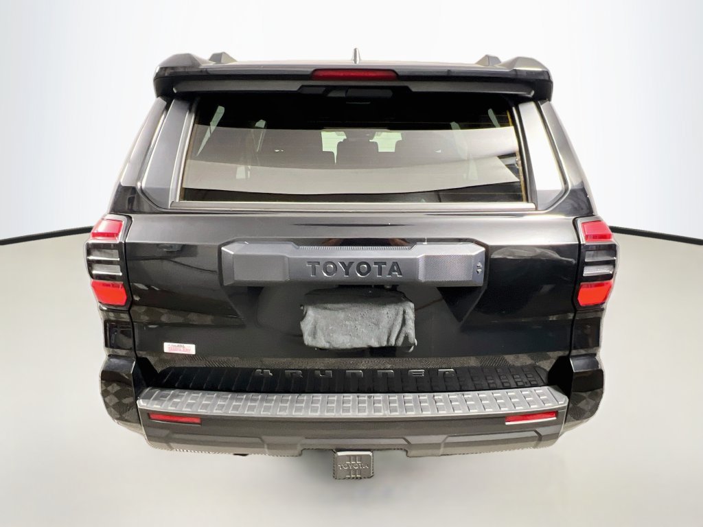 Used 2026 Toyota 4Runner SR5 AWD/4WD image 4