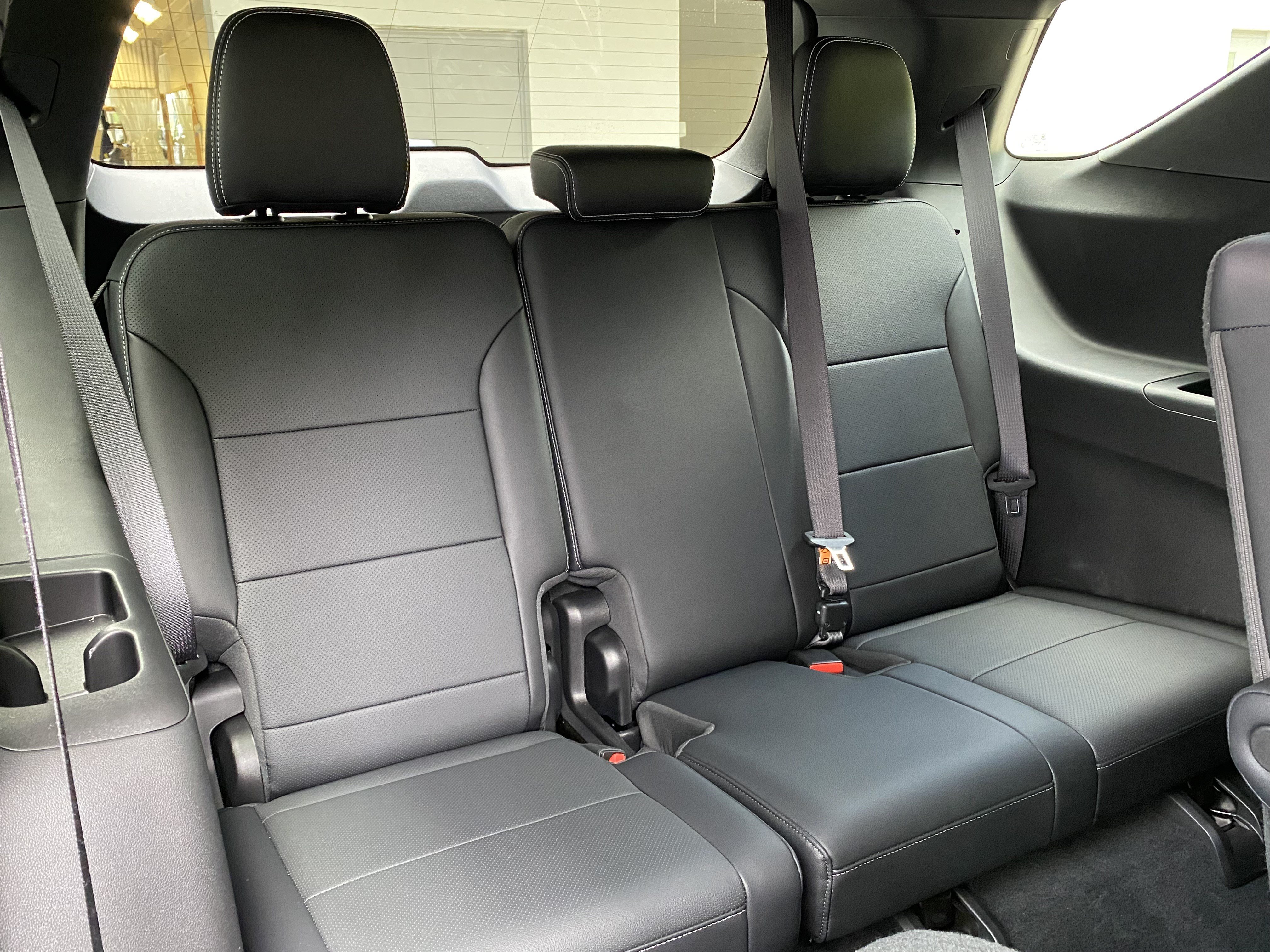 Used 2025 Chevrolet Traverse LT w/ Midnight/Sport Edition FWD image 38