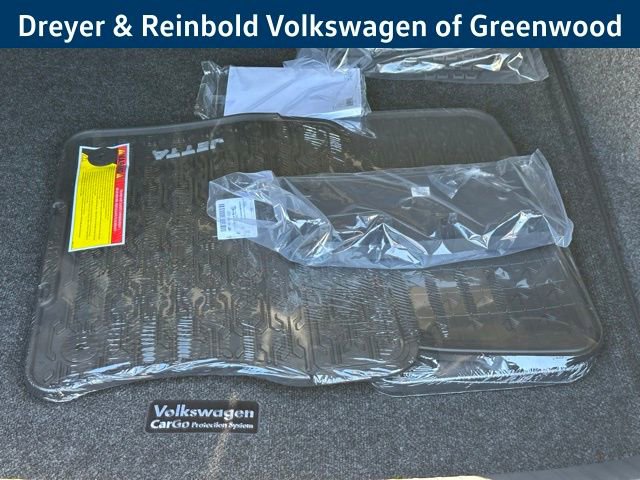 New 2026 Volkswagen Jetta SE FWD image 32