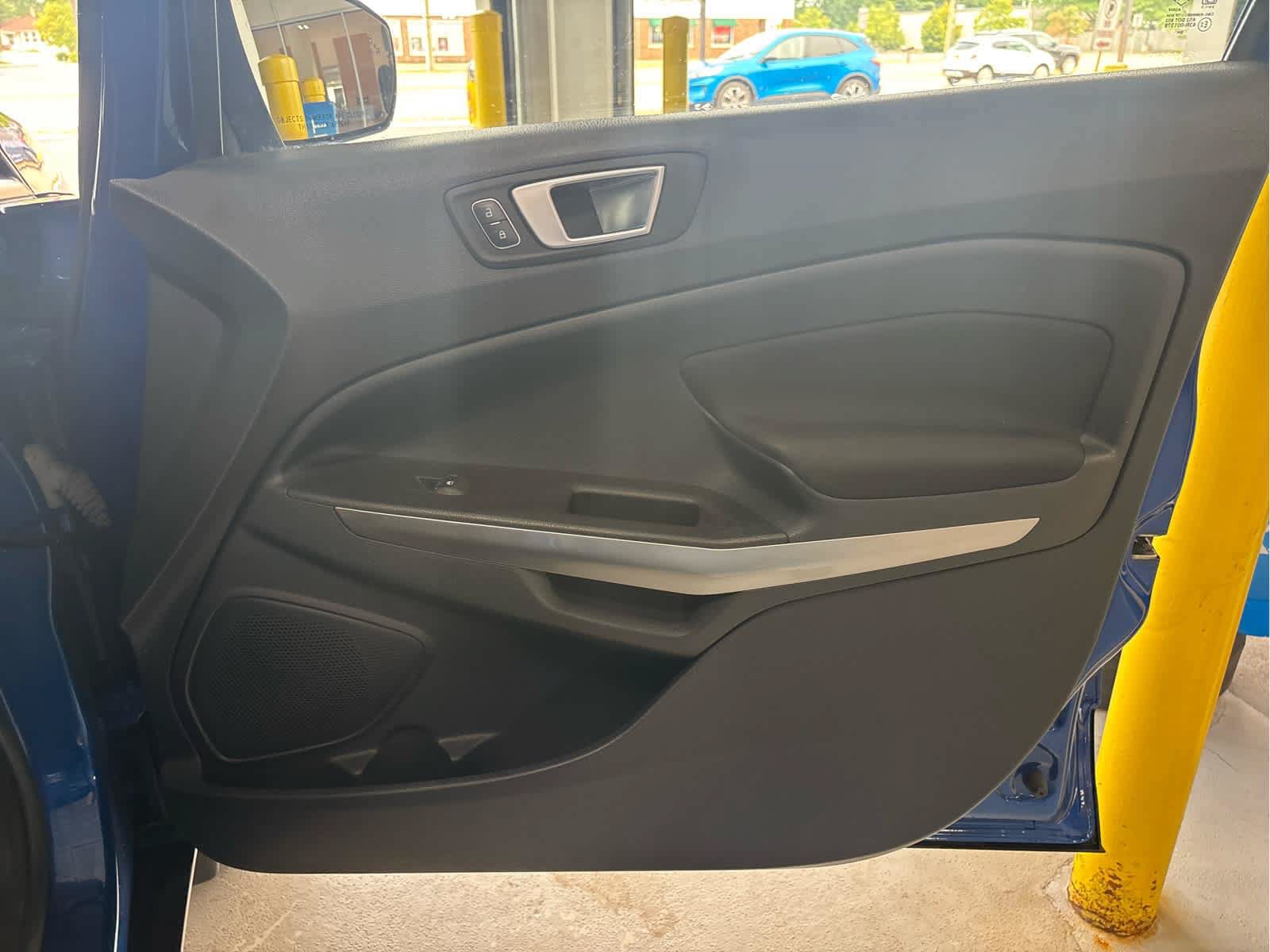 Used 2018 Ford EcoSport SE w/ SE Convenience Package AWD/4WD image 39