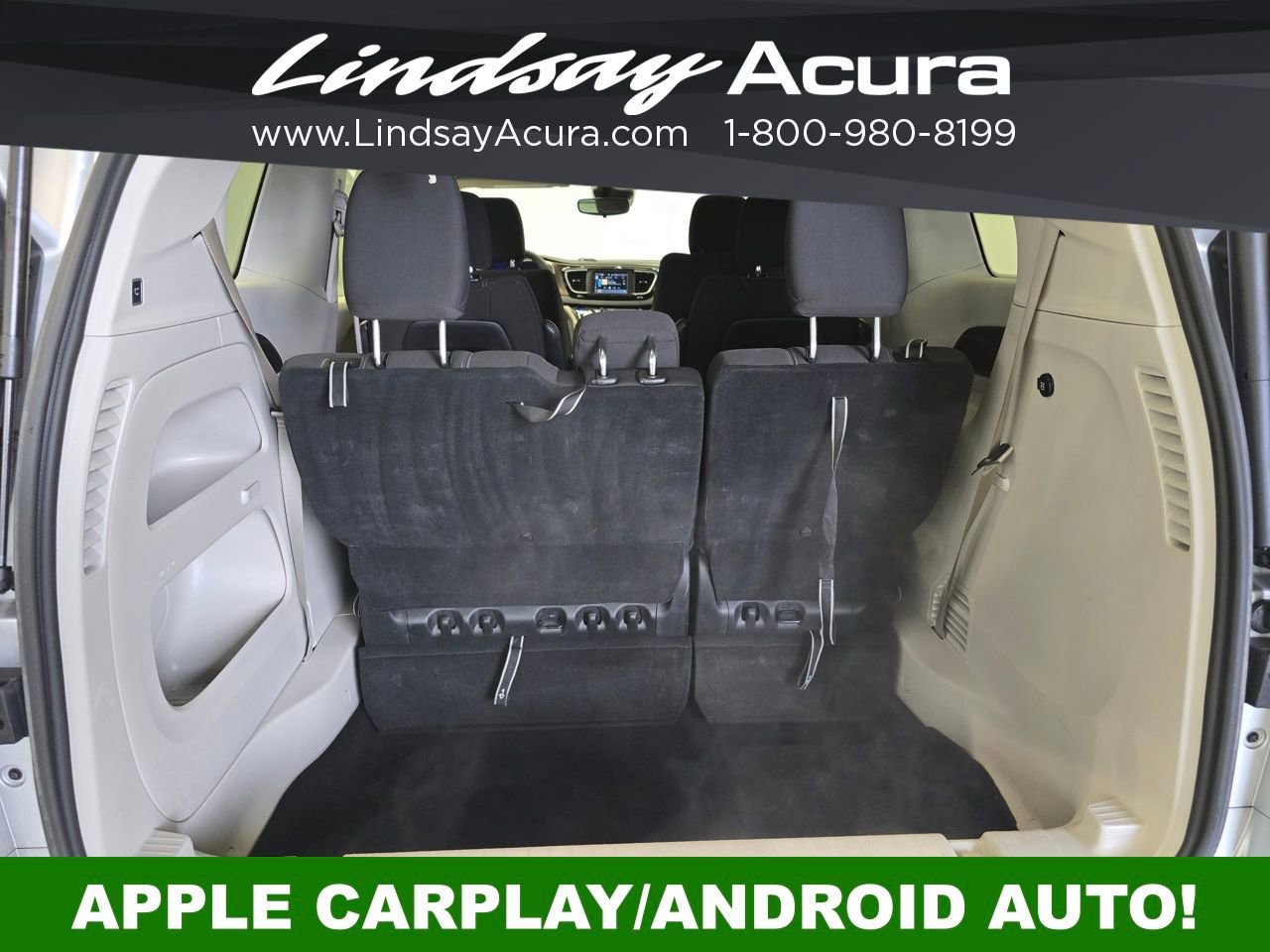 Used 2023 Chrysler Voyager LX FWD image 7