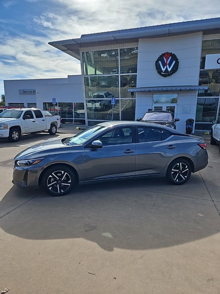 Used 2024 Nissan Sentra SV image 8