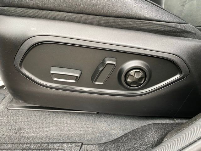 Used 2025 Jeep Grand Cherokee L Altitude AWD/4WD image 22