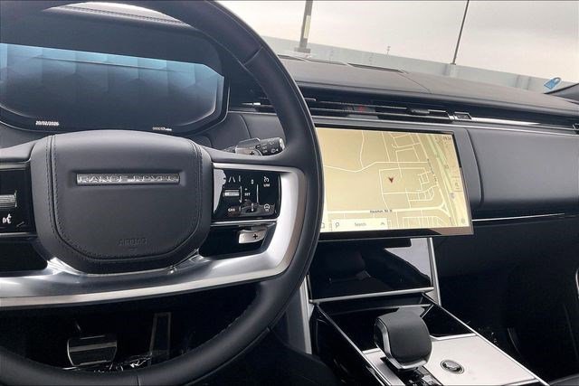 New 2026 Land Rover Range Rover SE image 6