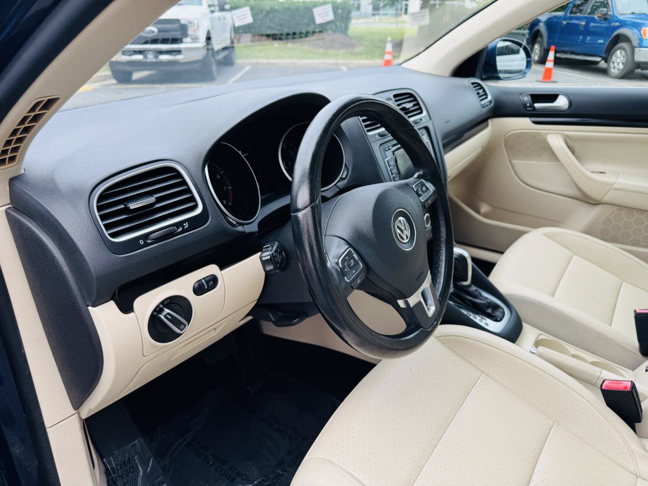 Used 2014 Volkswagen Jetta SE FWD image 13