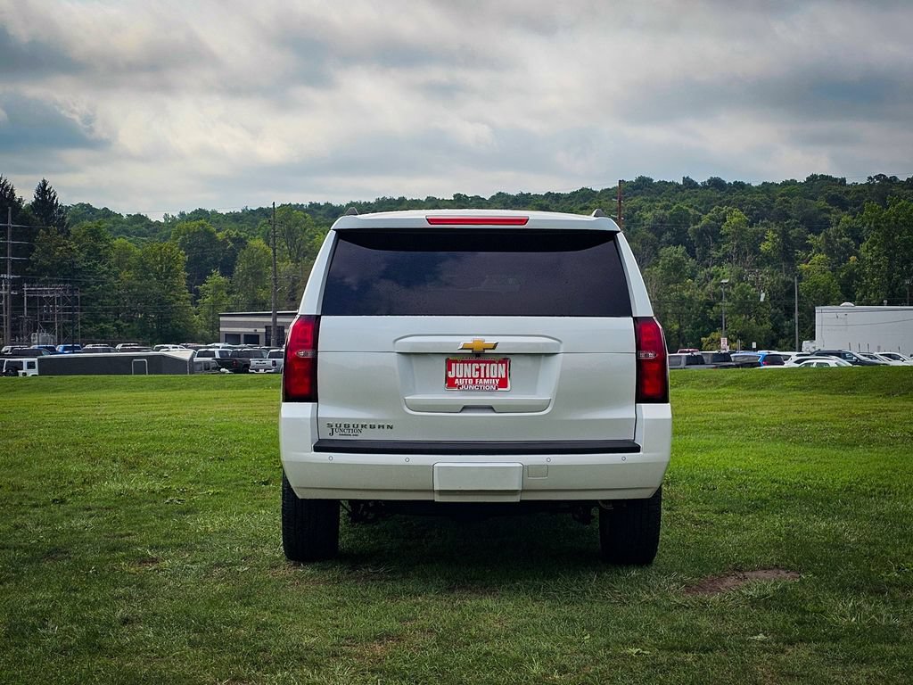 Used 2019 Chevrolet Suburban LT AWD/4WD image 4