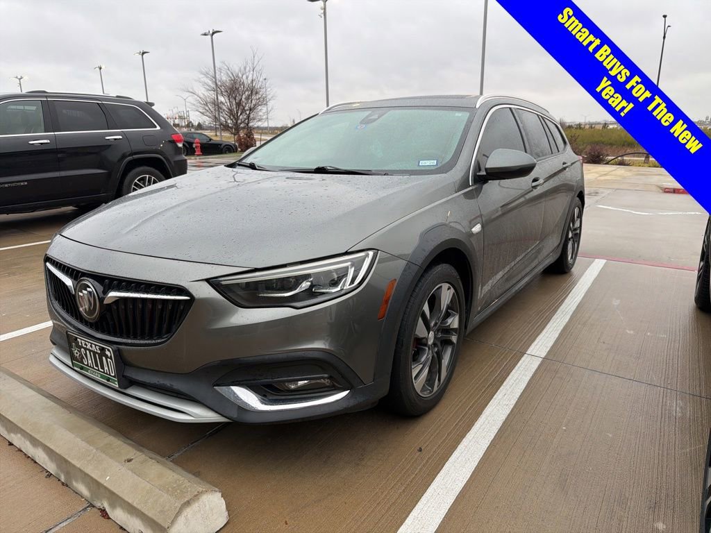 Used 2018 Buick Regal Essence w/ Driver Confidence Package #1 image 1